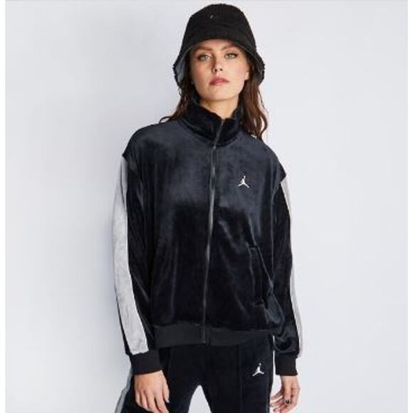 Women's Nike DV1396-010 Jordan Flight Velour Full-Zip Black Jacket Size M New - Picture 1 of 8